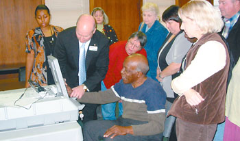 Testing a voting machine