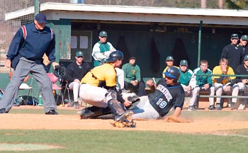 Moc men's baseball